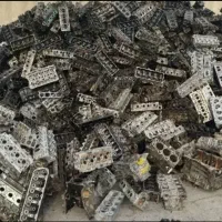 ضایعات آهن آلات و فلزات رنگی مس برنز وغیره ..