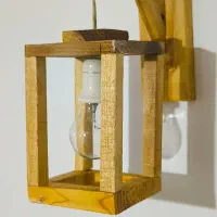 چراغ دیواری چوبی