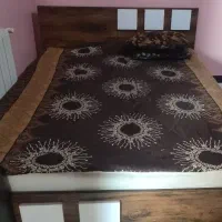 تخت در حد نو