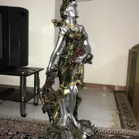 مجسمه مخصوص گلدان و تلفن
