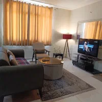 مبله تمیز مجرد خانواده بدون بیعانه|اجارهٔ کوتاه‌مدت آپارتمان و سوئیت|تهران, اسکندری|دیوار