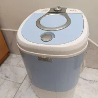 لباسشویی مینیAEG ساده. در حد نو