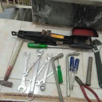 چراغ ترمز و ابزار