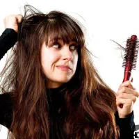 (پاکسازی) و تقویت ریشه مو