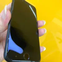 موبایل SE2020 باطری 100