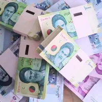 فروشنده و خریدار سکه و اسکناس