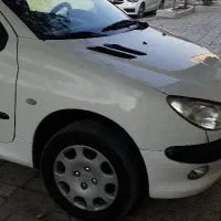 ۸۴ بدون رنگ