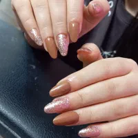 کاشت ناخن فقط 280تومن|خدمات آرایشگری و زیبایی|قم, شاه ابراهیم|دیوار