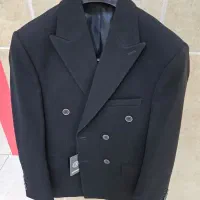 فروشنده کت شلوار