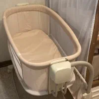 تخت کنار مادر Hipp رنگ کرم|تخت و صندلی بچه|تهران, جهاد|دیوار