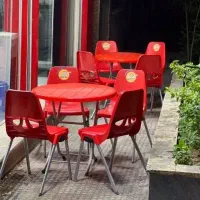 میز و صندلی پلاستیکی طرح پارسیان8