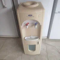 آبسردکن ایستکول