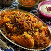 تهیه انواع غذاهای ایرانی روزانه و تا تعداد ۱۰نفر