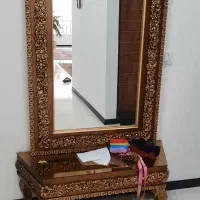 ایینه  کنسول