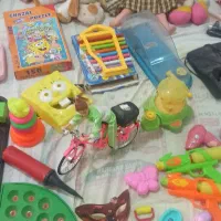 مقداری اسباب بچه|اسباب‌بازی بچه|جوین, |دیوار