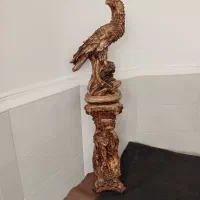 مجسمه عقاب