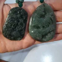 گردنی یشم