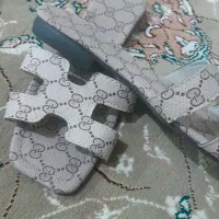 صندل رو فرشی و بیرونی فقط و فقط ۱۱۰ هزارتومان|کیف، کفش، کمربند|بروجرد, |دیوار