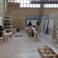 استخدام نیروی بسته‌بندی  دقیق و منظم در صنایع چوب