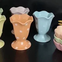 سرویس بستنی خوری