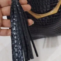 کیف دستی|کیف، کفش، کمربند|قم, جهان بینی|دیوار