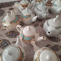 تعدای قوری چینی