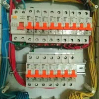 برقکار/برقکاری/برقکشی ساختمان/نصب آیفون تصویری.