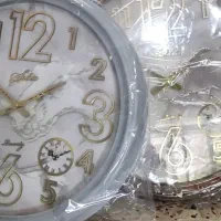 ساعت دیواری