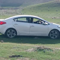 KIA سراتو YD2.0 وارداتی فول 2015 بدون رنگ|خودرو سواری و وانت|مشهد, رضاشهر|دیوار