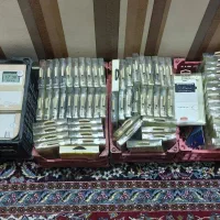 بک کاور کتابی
