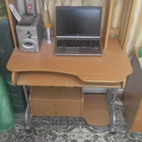 میز کامپیوتر خارجی