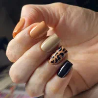 کاشت ناخن  (آموزش)