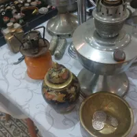 تعدادی لوازم آنتیک و قدیمی