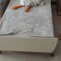 تخت کودک و نوجوان آپادانا درحد نو واقعی