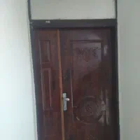 درب ورودی و درب اتاق