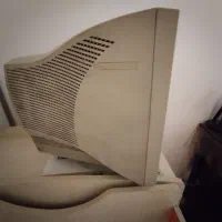 مانیتور قدیمی نسبتا خوب|رایانه رومیزی|قم, کلهری|دیوار