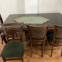 میز ناهار خوری ۶ نفره بسیار تمیز و سالم