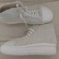 ۳عددکفش سایز ۴۰ نو اصلا استفاده نشده