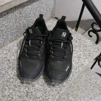 با سلام کفش اسپرت ایرانر