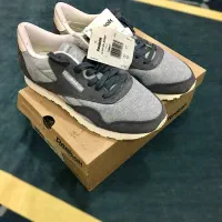 دو جفت کفش کتانی اصل|کیف، کفش، کمربند|خرم‌آباد, |دیوار