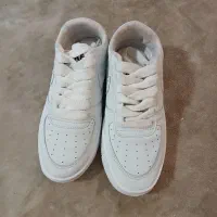 کفش اسپورت ۳۹