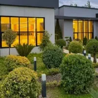 امورات منزل و پرستاری کودک(زوج جوان یا خانوم تنها)