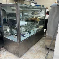 ویترین و صندوق فروش