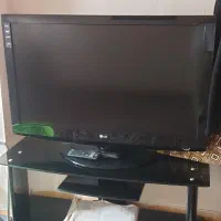 تلوزیون ۴۲ اینچ الجی به همراه میز