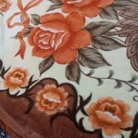 پتو مخملی قهوه ای|رختخواب، بالش، پتو|اهواز, زیتون کارگری|دیوار