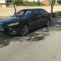 کیا اپتیما 2700cc، مدل ۲۰۱۰