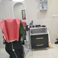 دکوراسیون آرایشگاه مردانه و صندلی ها دره شهر|آرایشگاه و سالن‌های زیبایی|آبدانان, |دیوار