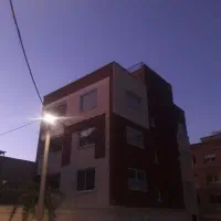 آپارتمان100متر-2خواب-بسیارخوش-نقشه-3طرف-نور