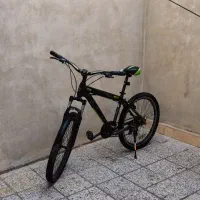 دوچرخه سایز 26 بدنه المینیوم تمیز در حد نو