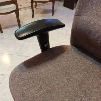 صندلی کامپیوتر در حد نو